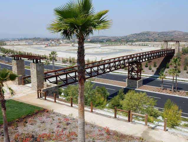 Steel Truss Bridge steel structure showing key design and fabrication features.