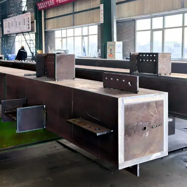 Box Column steel structure showing key design and fabrication features.