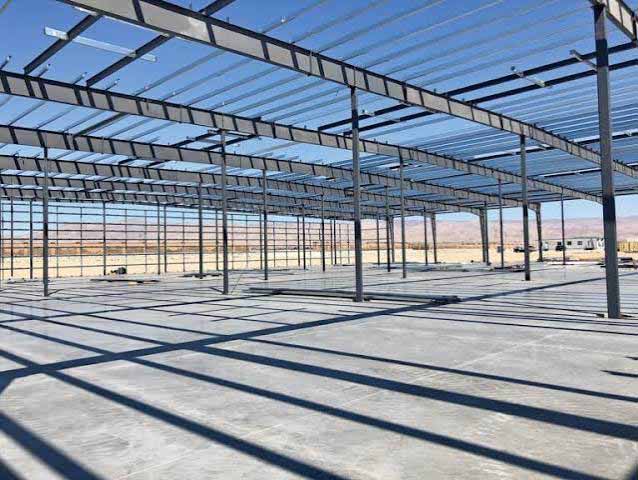 Poultry House steel structure showing key design and fabrication features.