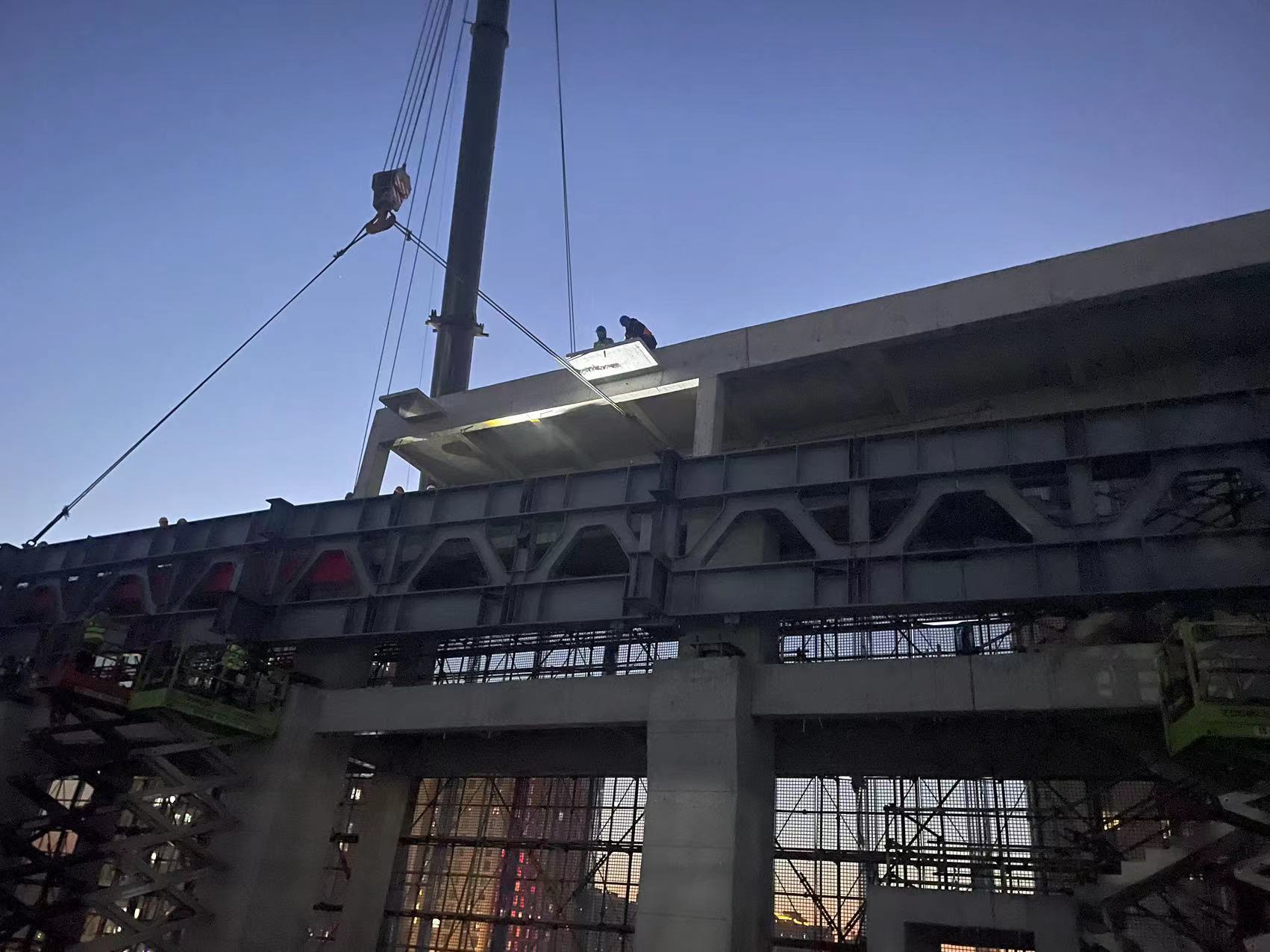 Zhengzhou Civic Fitness Center National Fitness Hall Roof Trusses